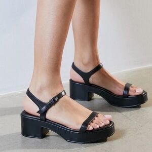 Seychelles Rest Assured Ankle Strap Sandal in Black Size 7.5